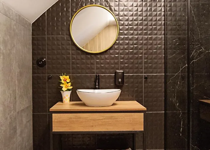 Wendigo - Butikowy, 2-poziomowy, Blisko Jeziora